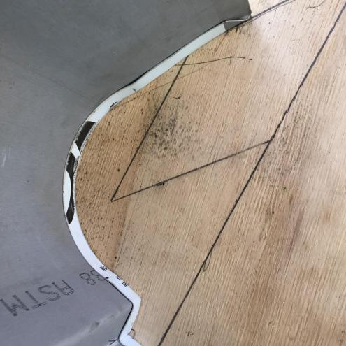 Création d'un membron et devant de socle en zinc quartz