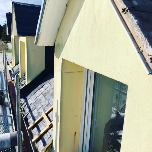 Pose d'une couverture en ardoise traditionnelle